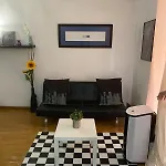Loft Center Rambla Apartment